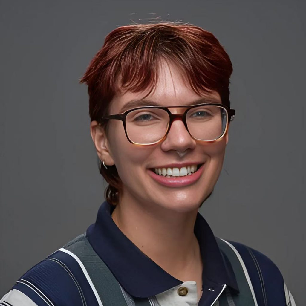 Headshot of Drew Thomas