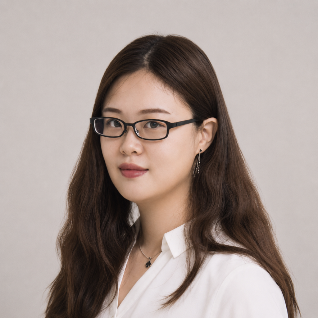 Headshot of Yunhe Cui